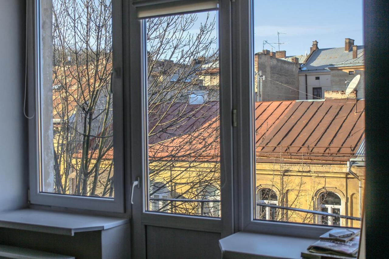 Valentine Apartment Lviv Exteriör bild
